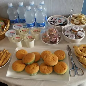  Bed & Breakfast Suite&b